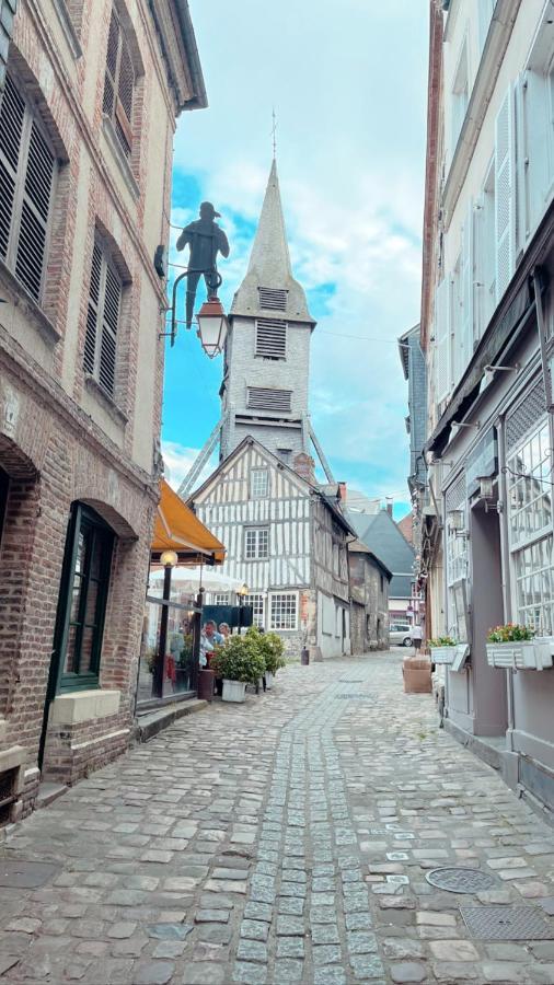 Le 8 Lägenhet Honfleur Exteriör bild